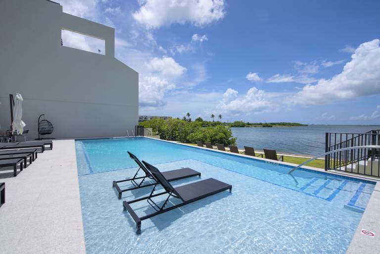 Condo Grand Harbour