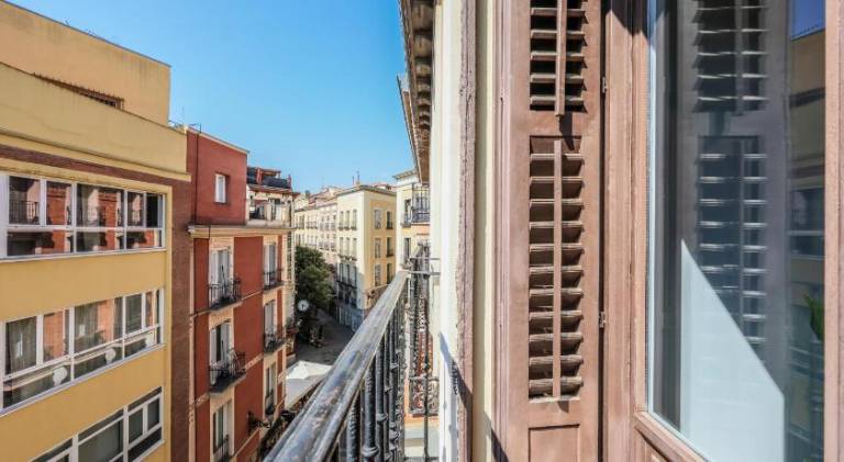 Holiday apartment with terrace | Close to Royal Palace of Madrid — photo 5