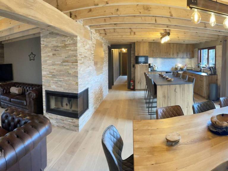 House with patio & barbeque — photo 3