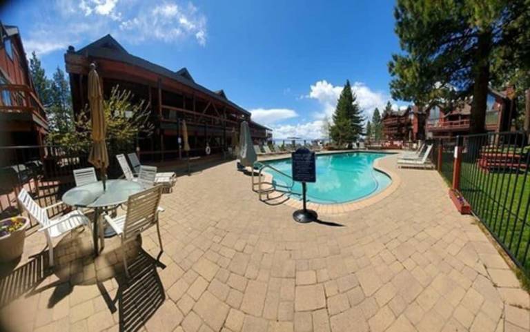 Edgelake Beach Club — photo 4