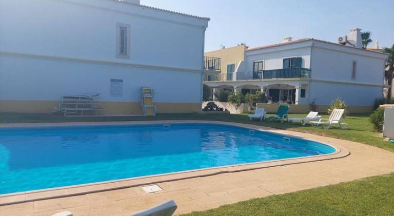 House with pool | Pet-friendly — photo 4