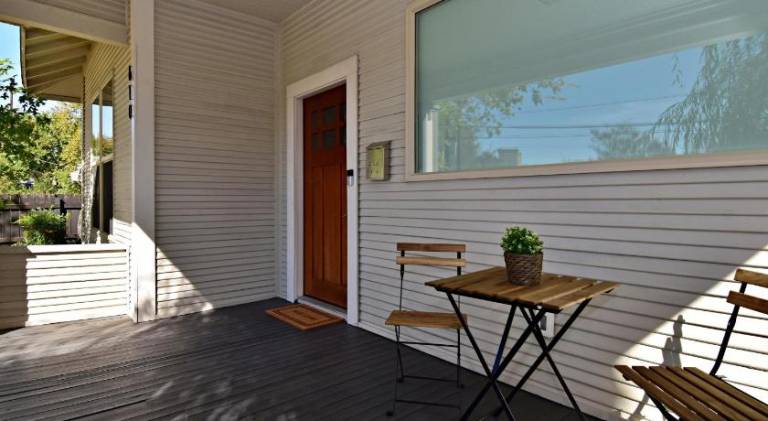 Fully equipped lovely house with hot tub & patio | Suitable for remote work | Pet-friendly — photo 4