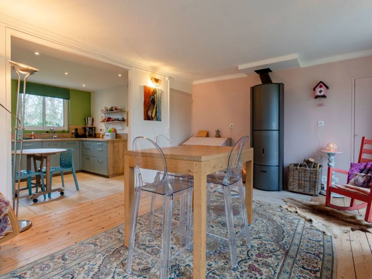 Fully equipped vacation home with yard & terrace | Dogs allowed — photo 2