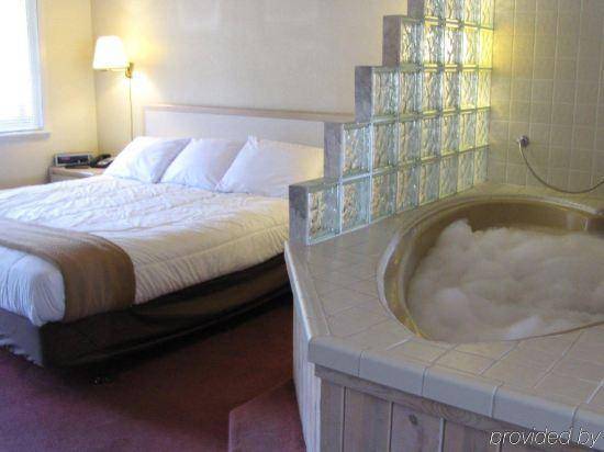 The Inn at Boatworks, Lake Tahoe — photo 4