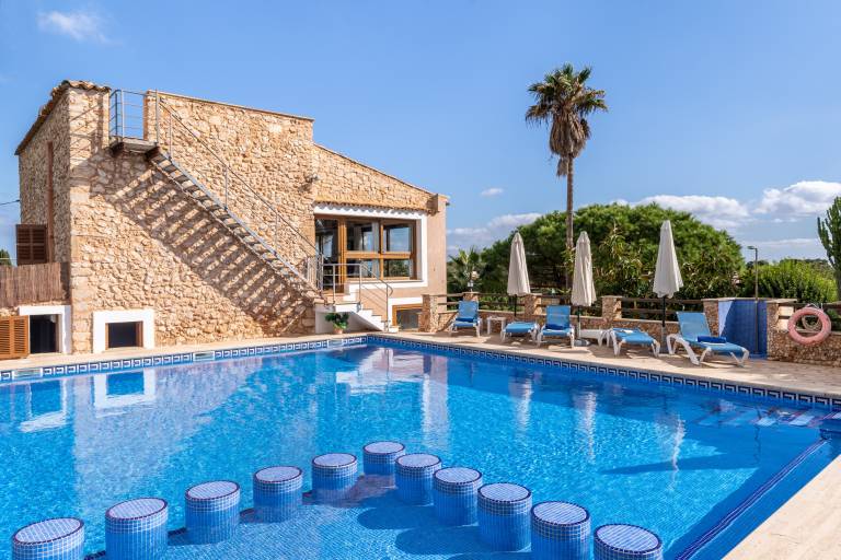 Finca "Can Jeroni" with Private Terraces, Private Pool & Wi-Fi — photo 2