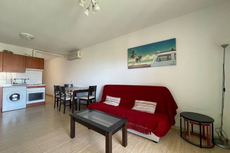 Apartment with patio & pool | Sea view — photo 2