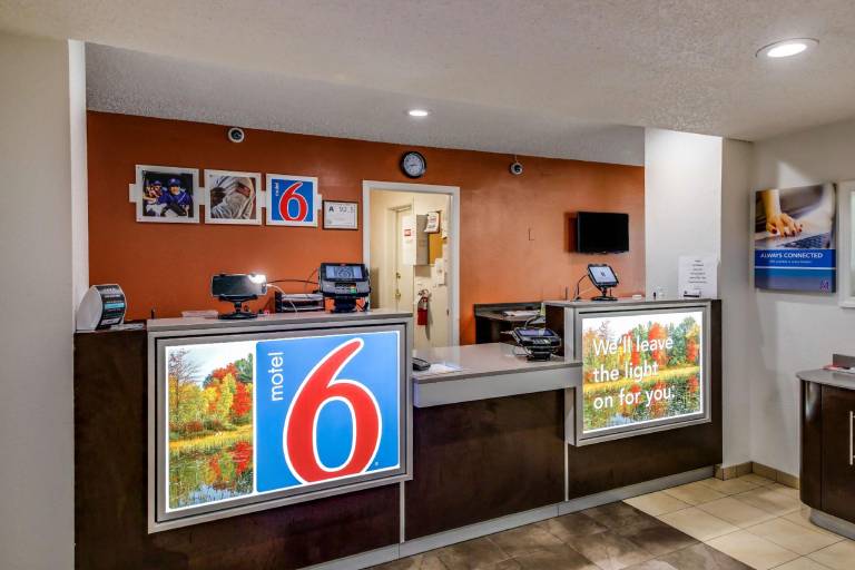 Motel 6 Greensboro, NC - Airport — photo 3