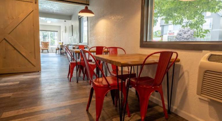 The Junction Hotel and Hostel — photo 4