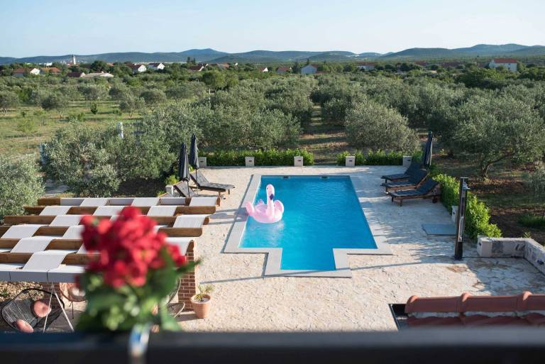 Family-friendly wonderful house with barbecue, terrace & private pool | Pets are welcome — photo 5