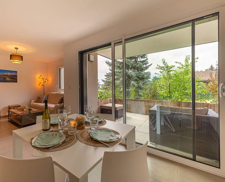 Family-friendly pleasant holiday apartment with patio | Mountain view | Pets are welcome — photo 2