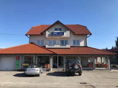Prenočišče z zajtrkom  Lokvarsko jezero