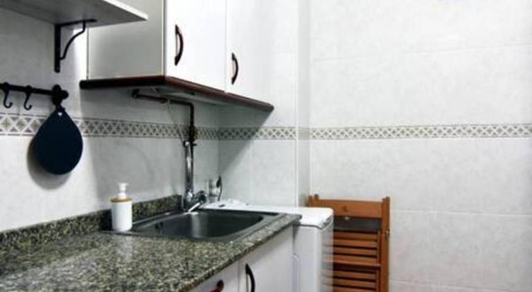 Apartment with 2 rooms for 3 persons — photo 3