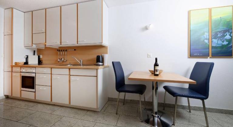 Holiday apartment with 2 rooms for 6 persons — photo 5