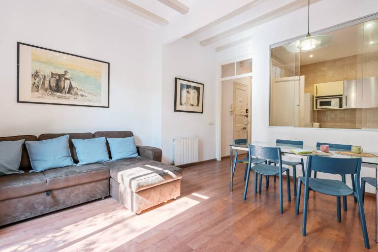 Rental apartment with 2 rooms for 6 persons — photo 4