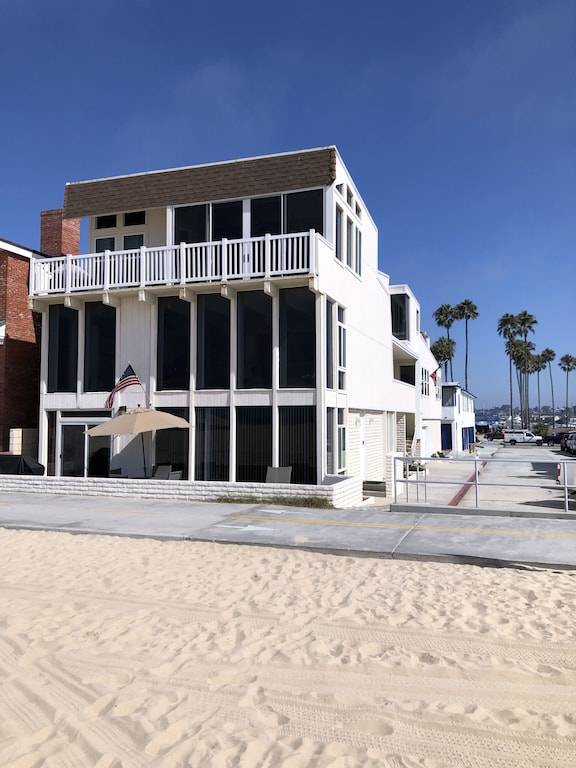 Apartment Newport Beach