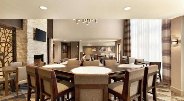 Homewood Suites by Hilton Portland Airport — photo 4