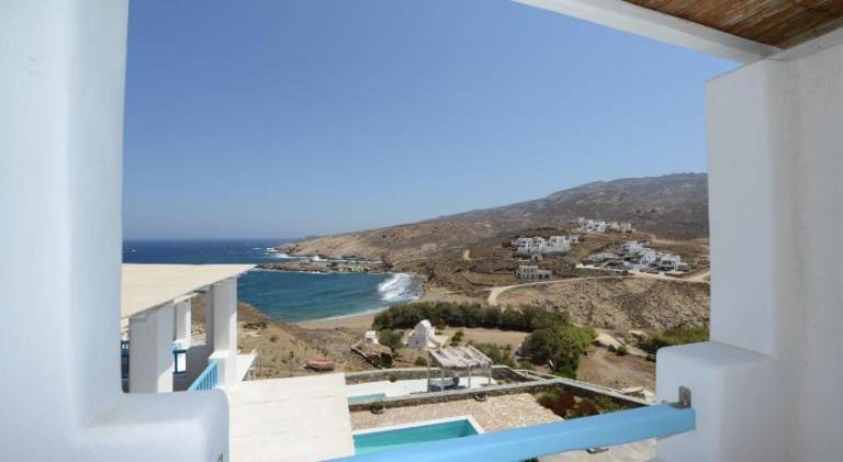 Villa with terrace, pool & garden — photo 5