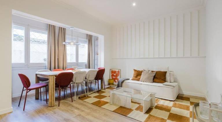 Elegant Stay at Sagrada Familia - Mallorca Street in Barcelona