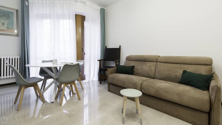 Family-oriented apartment with terrace | City view | Pet-friendly — photo 2