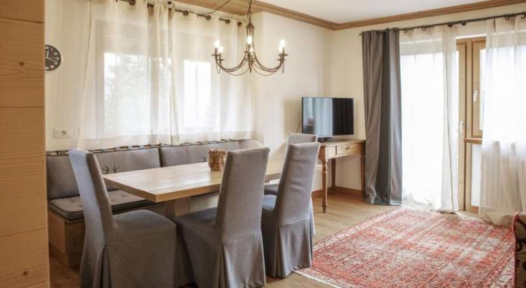Beautiful serviced apartment with terrace, yard & sauna | Close to the ski | Pet-friendly — photo 2