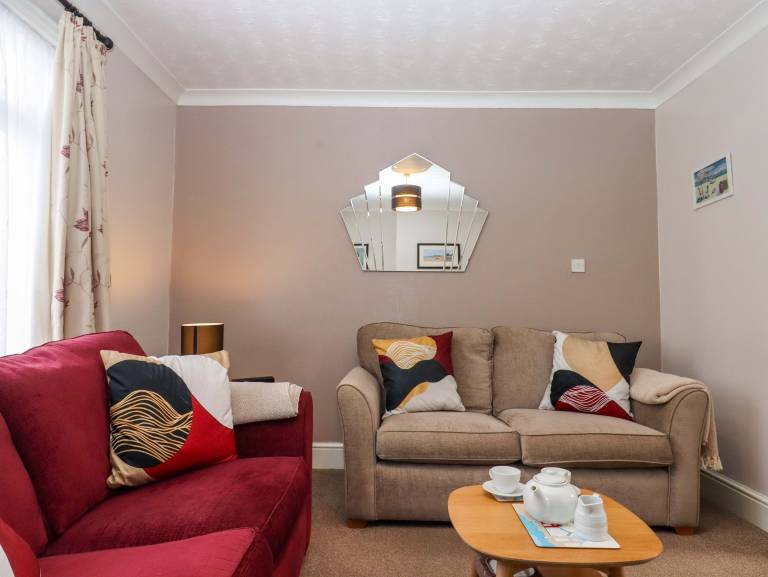Child-friendly wonderful cottage with garden | Beach view | Pets allowed — photo 4