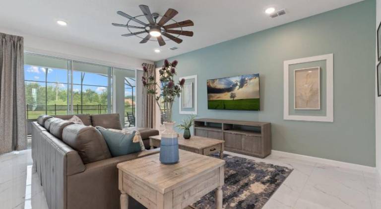 Vacation home with pool | Pets are welcome — photo 2