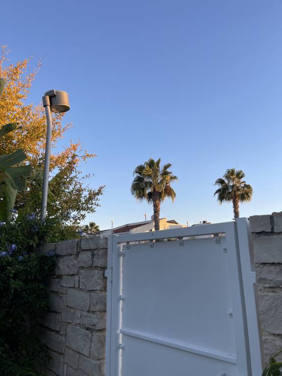 Bed and breakfast with barbecue & yard | Panoramic view — photo 3