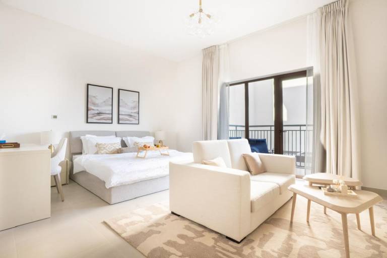 Fully equipped vacation home with pool | Water view | Good for workation | Pets are welcome in Abu Dhabi