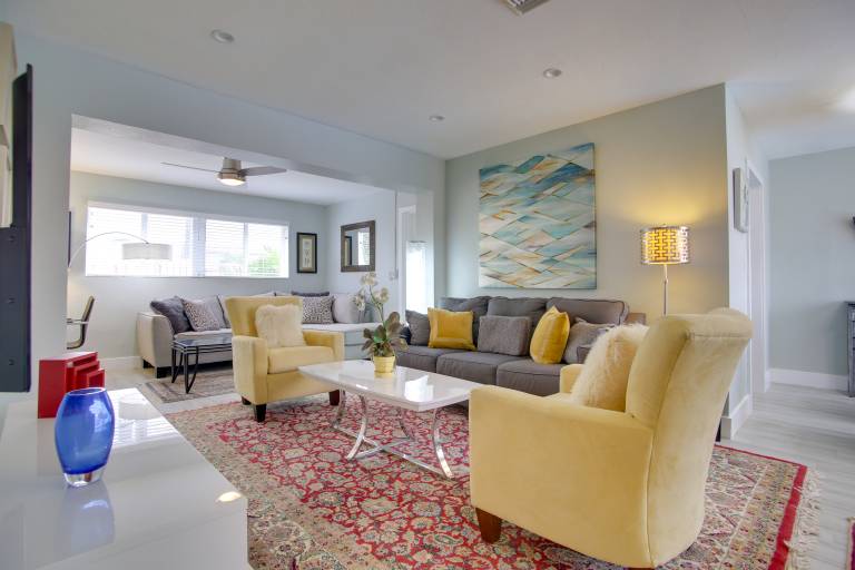 Modern Retreat 3 Miles From Fort Lauderdale Beach