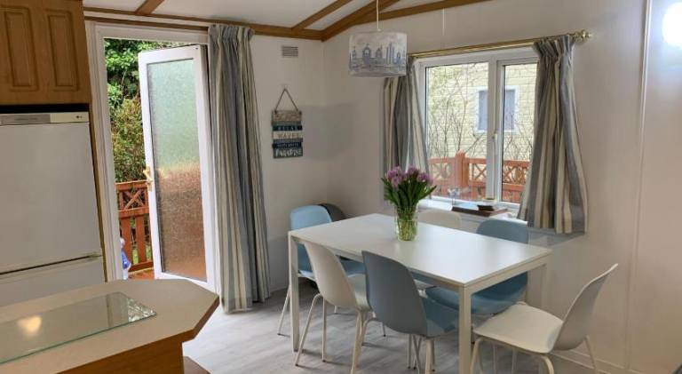 Lodge with pool & yard | Pets are welcome — photo 3