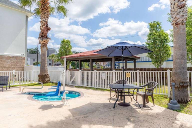 Microtel Inn & Suites by Wyndham Kingsland Naval Base I-95 — photo 4
