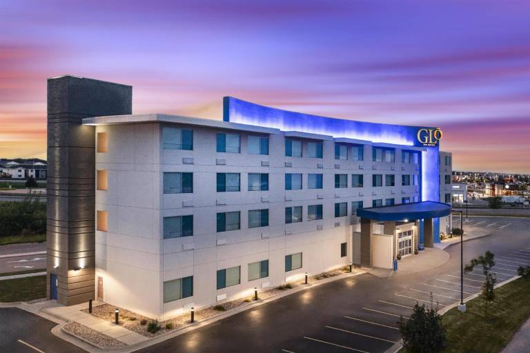 GLō Best Western Dawley Farms In Sioux Falls — photo 4