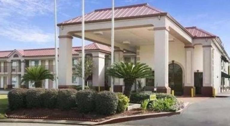Staywell Suites in Baton Rouge, LA