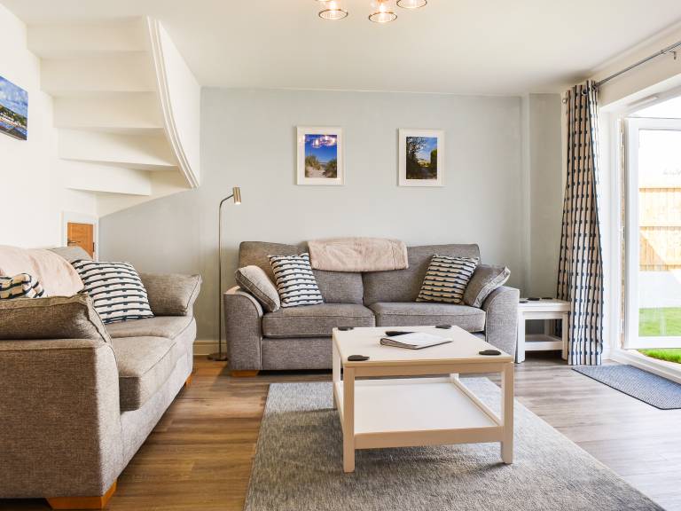 Family-oriented pleasant cottage with barbeque & garden | Pets allowed — photo 4