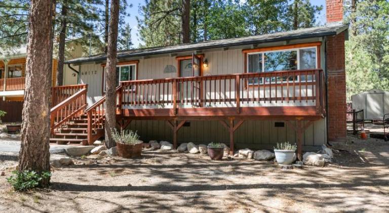 Chalet with barbeque & patio in Big Bear Lake, CA