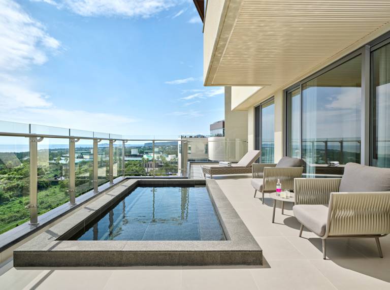 Grand Josun Hill Suite