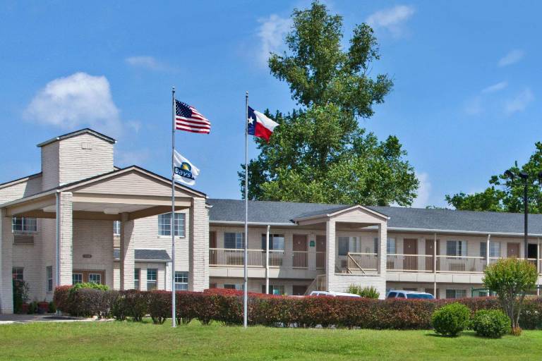 Days Inn by Wyndham Kerrville in Kerrville, TX