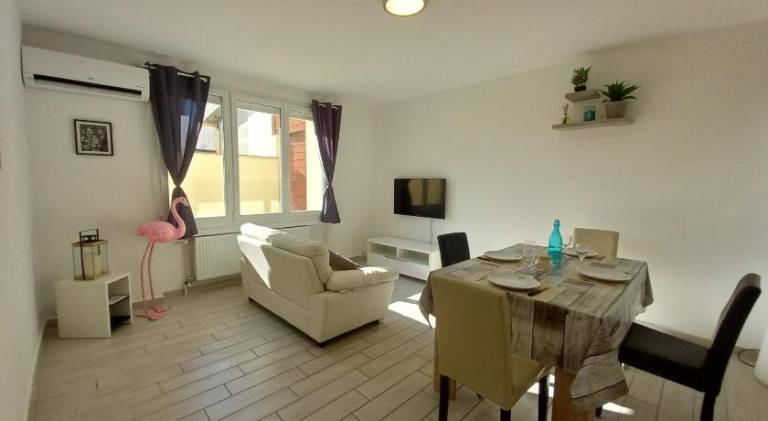 Holiday apartment with 2 rooms for 4 persons — photo 3