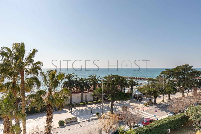 Sitges ARENA - Two pools by the beach — photo 4