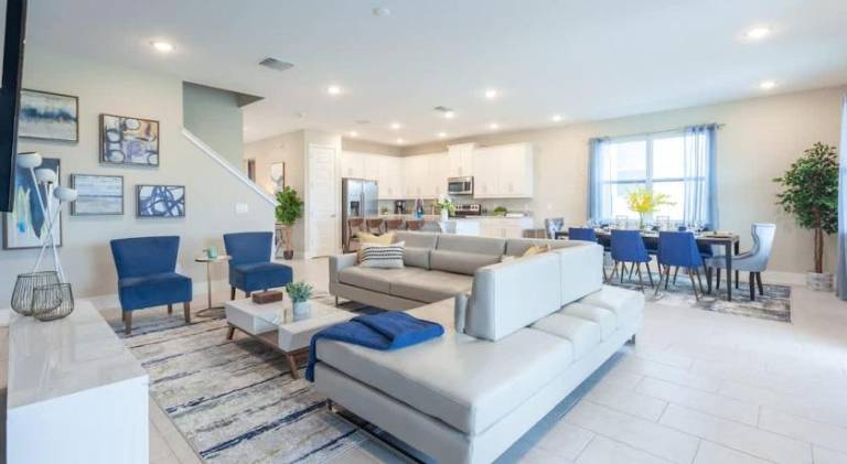 Vacation home with pool | Pets are welcome — photo 4