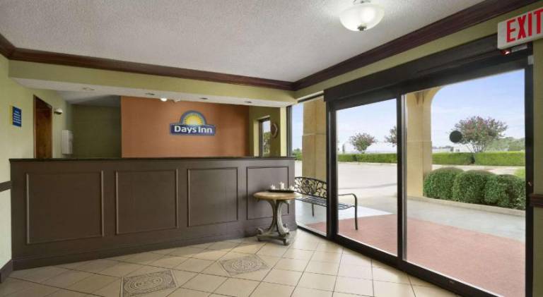Days Inn by Wyndham Southaven MS — photo 4