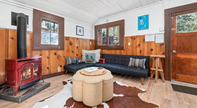 Vacation home with yard, BBQ & patio | Pet-friendly in Big Bear Lake, CA