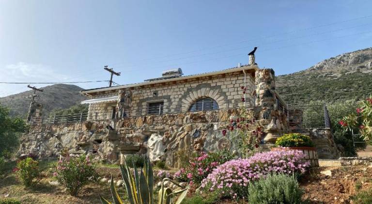Fully equipped spacious villa with terrace, barbeque & garden | Dogs allowed in Igoumenitsa