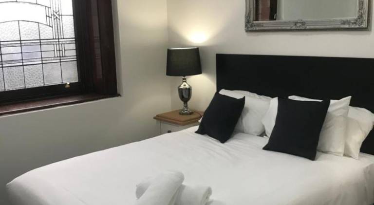 CROWN CBD Hotel Oil Friendly Price