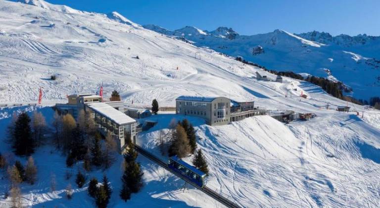Tignousa logement de groupes et individuels in Anniviers