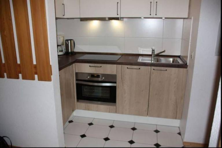 Komfortable Ferienwohnung Sonnenuhr mit Garten, überdachter Terrasse und WLAN in Petersdorf — photo 4