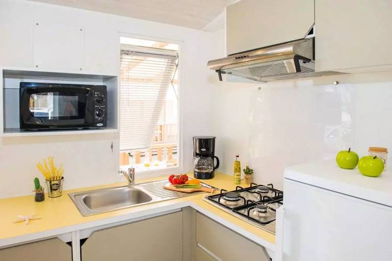 Camping La Chapelle - Mobile home Classic 2 bdr. 4 pers. Covered Decking A/C — photo 4