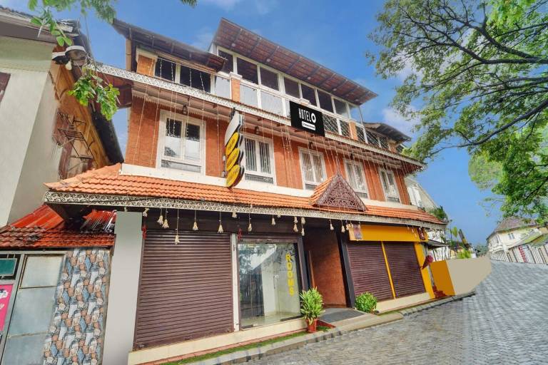 Hotel O Calvathy Road Near Fort Kochi