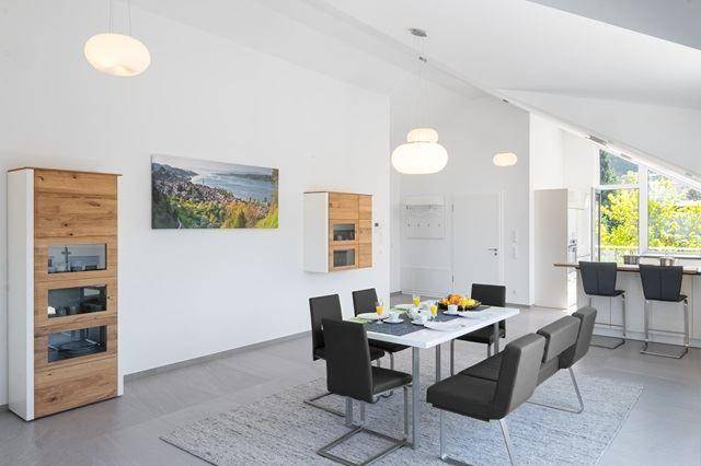 134 M² Apartment ∙ 2 Bedrooms ∙ 4 Guests - Radolfzell