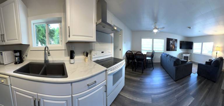 Cottage Pelican Lake